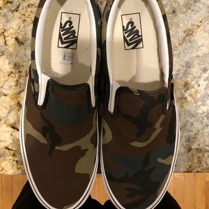 Vans Classic Slip On Woodland Camo Sneakers